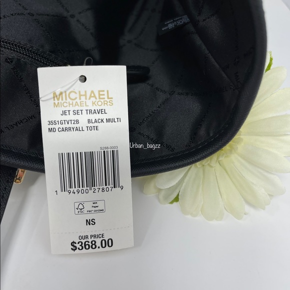 Michael Kors JST Medium Carryall Tote - Picture 6 of 7